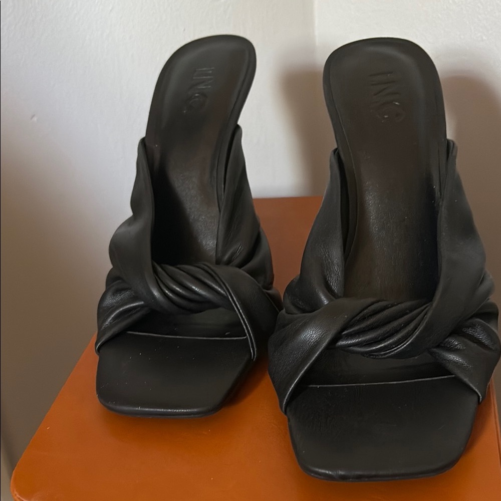 INC International Concepts Black Gathered Mules